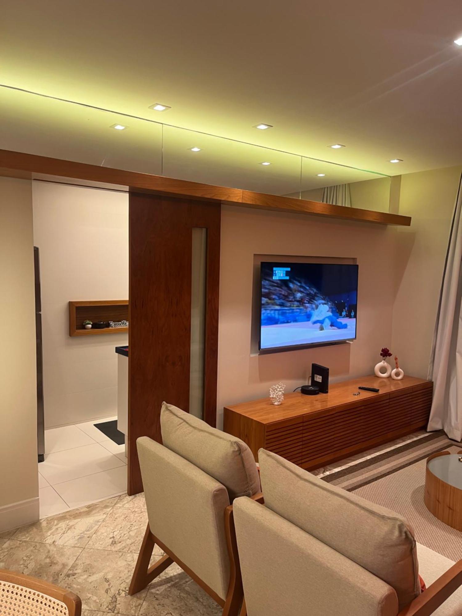 Apartamento Luxuoso Vista Mar Barra *
